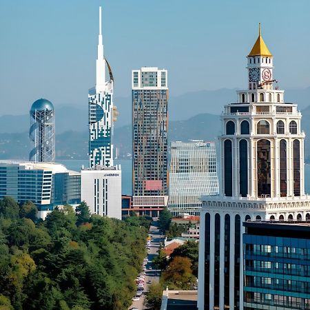 Orbi City Sea View Aparthotel Batumi Esterno foto